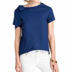 Vineyard Vines  Navy boat neck top with bow tie, size XL